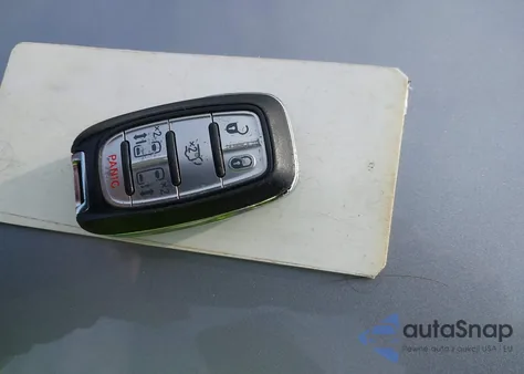 2017 Chrysler Pacifica Touring Plus z USA, uszkodzony, nr VIN 2C4RC1BG1HR841406